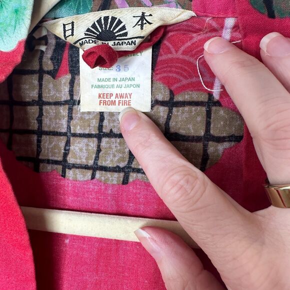 Made In Japan Red Floral Pagoda Multicolor Japanese Kimono and Matching Belt OS - Picture 7 of 15